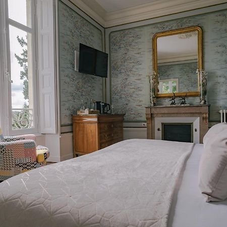 Chambres d'hôtes Château Les Orchidées SAUMUR Esterno foto