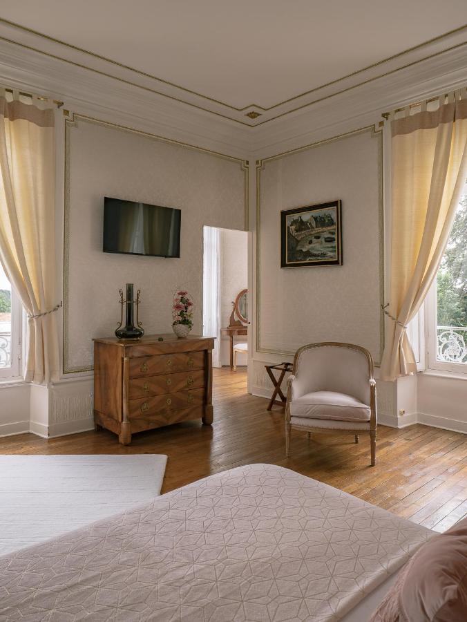 Chambres d'hôtes Château Les Orchidées SAUMUR Esterno foto